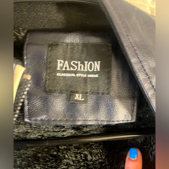 NEW ENGLAND PATRIOTS Team (Faux) Leather Jacket w/ Unofficial NFL logo/emblem - Picture 3 of 8